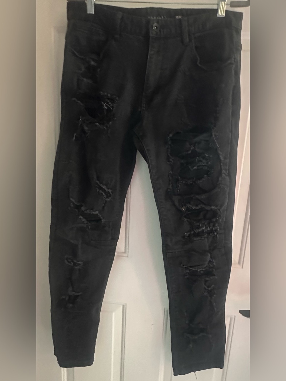 Men's Black Distressed Slim Decibel Jeans